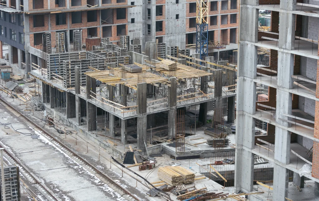 shutterstock_2621444393_20251024_130436